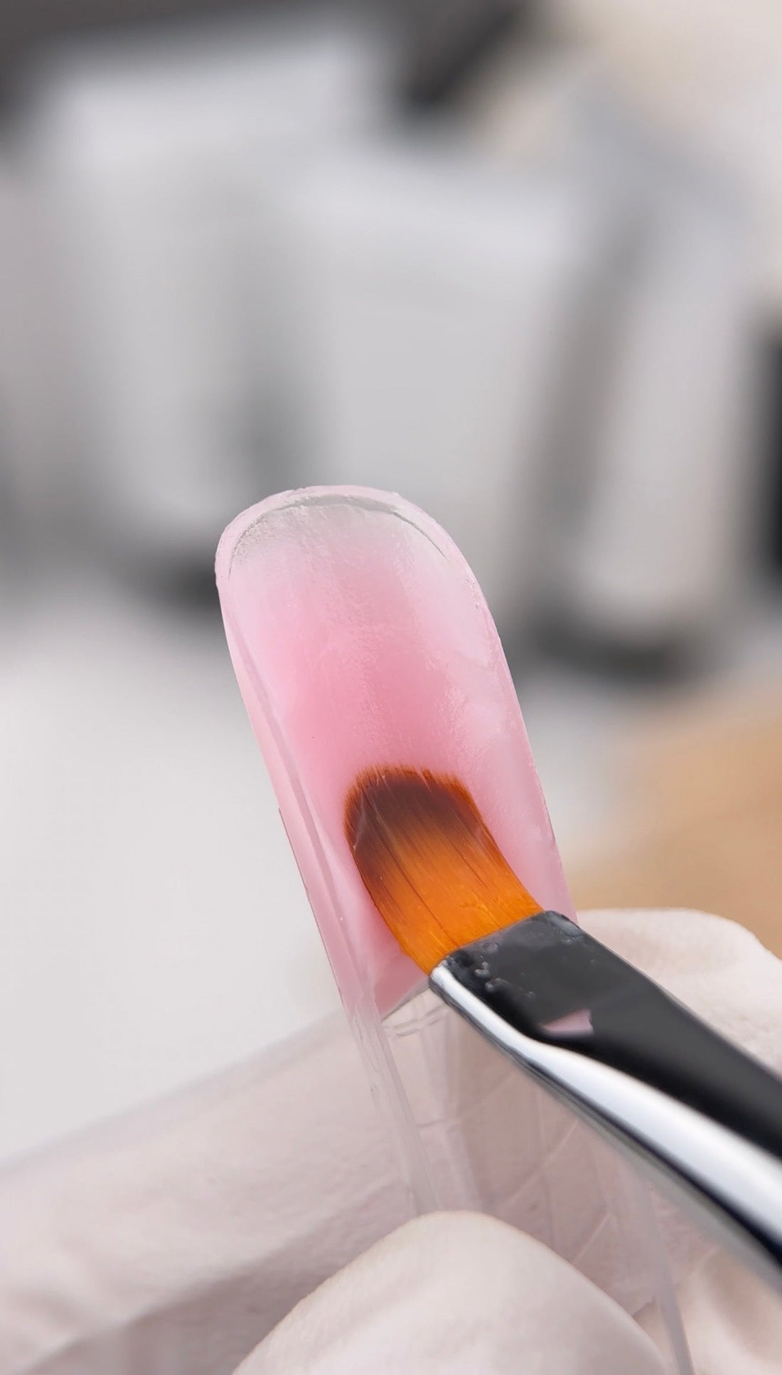 Builder Gel vs Acrylic: What's Actually Better for Your Nails in 2026