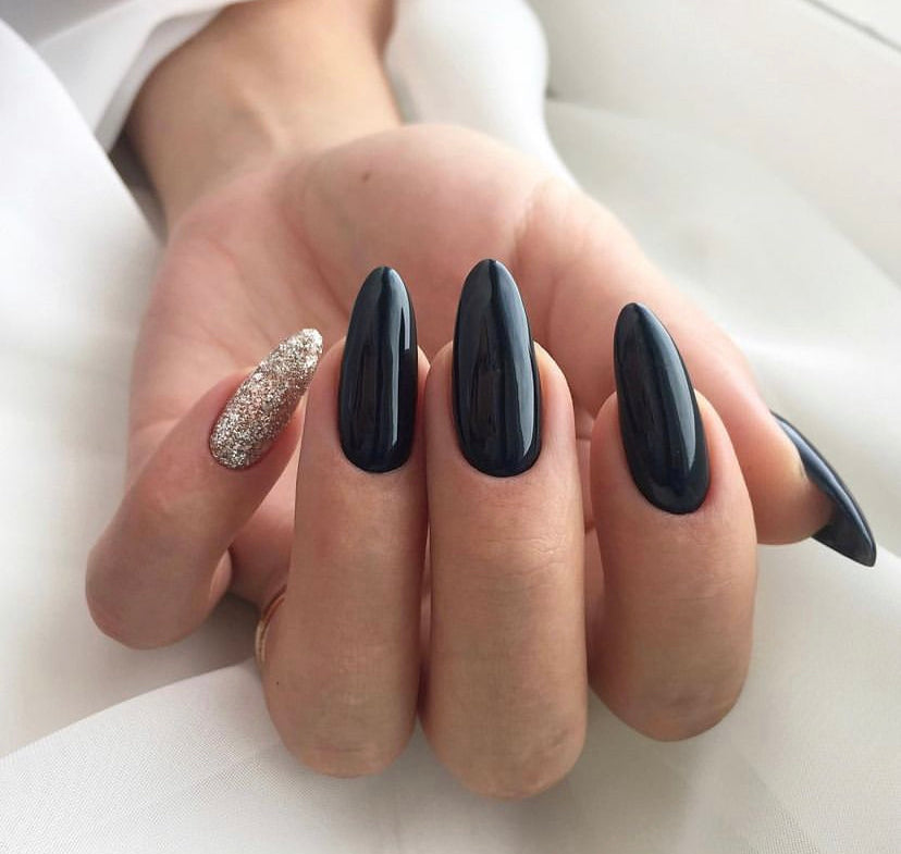 Dark Gel Polish