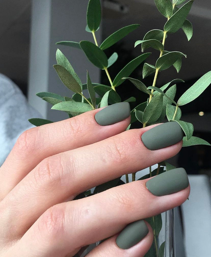 Dark Gel Polish