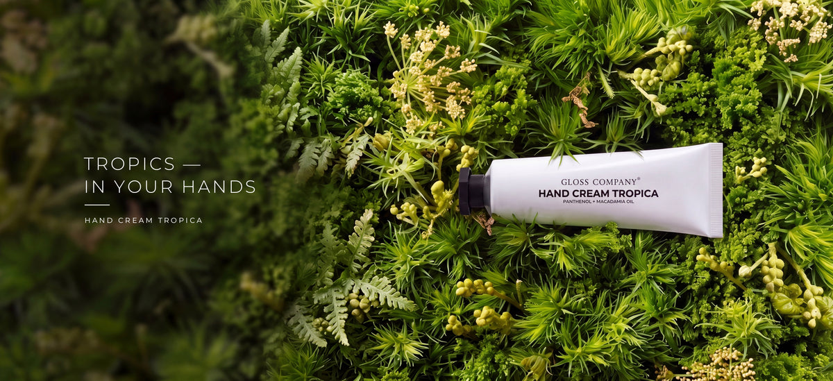 GLOSS Hand Cream Tropica 30 ml on green tropical moss. Tropics in your hands